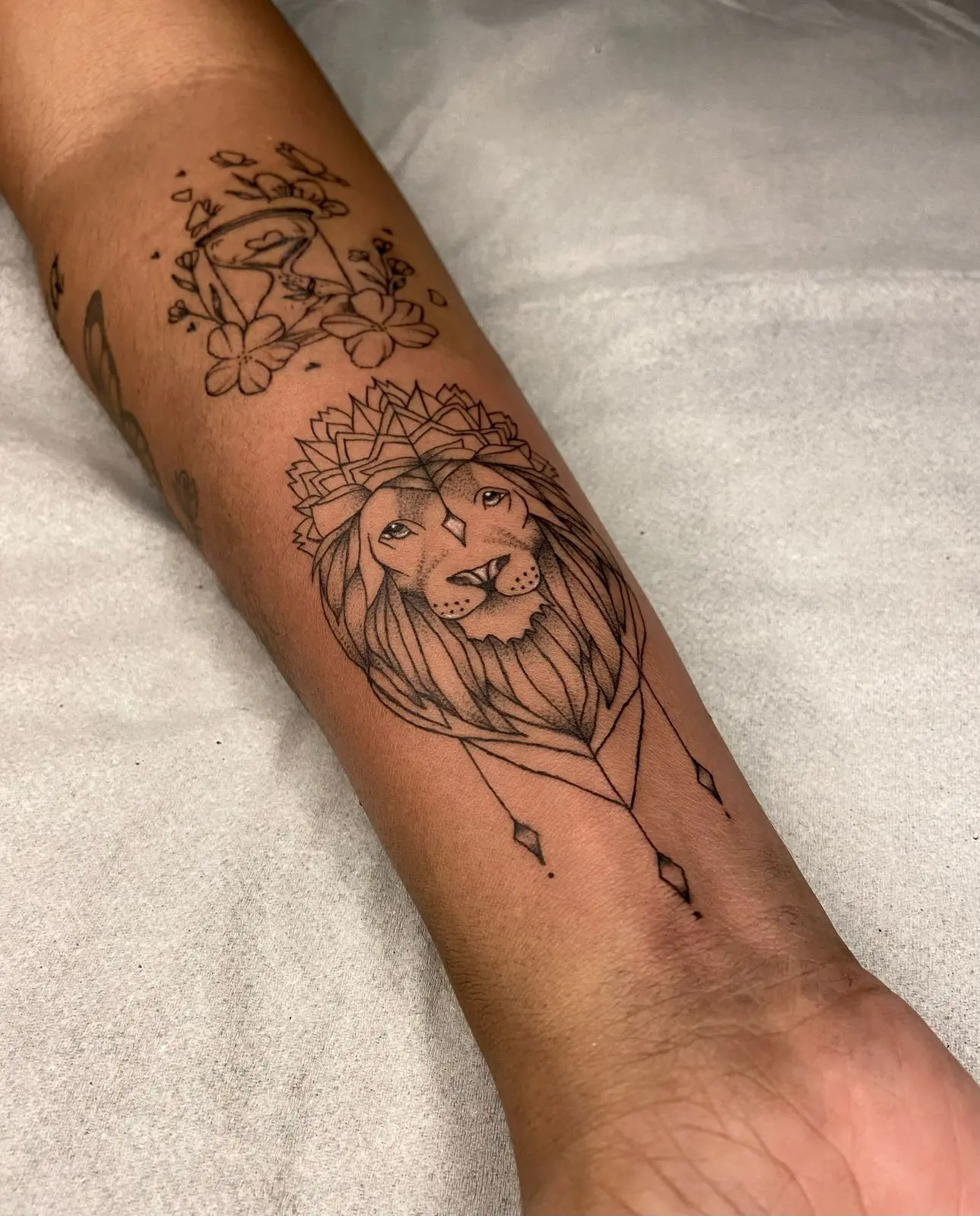 Tatuagem realizada por Sant