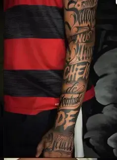 Tatuagem blackwork